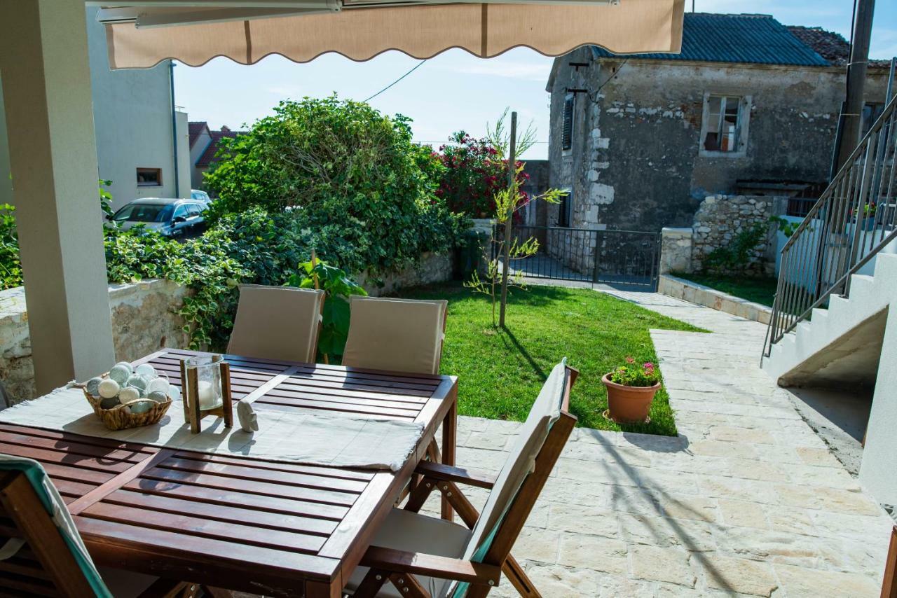 Summer House Mulac Nin Extérieur photo