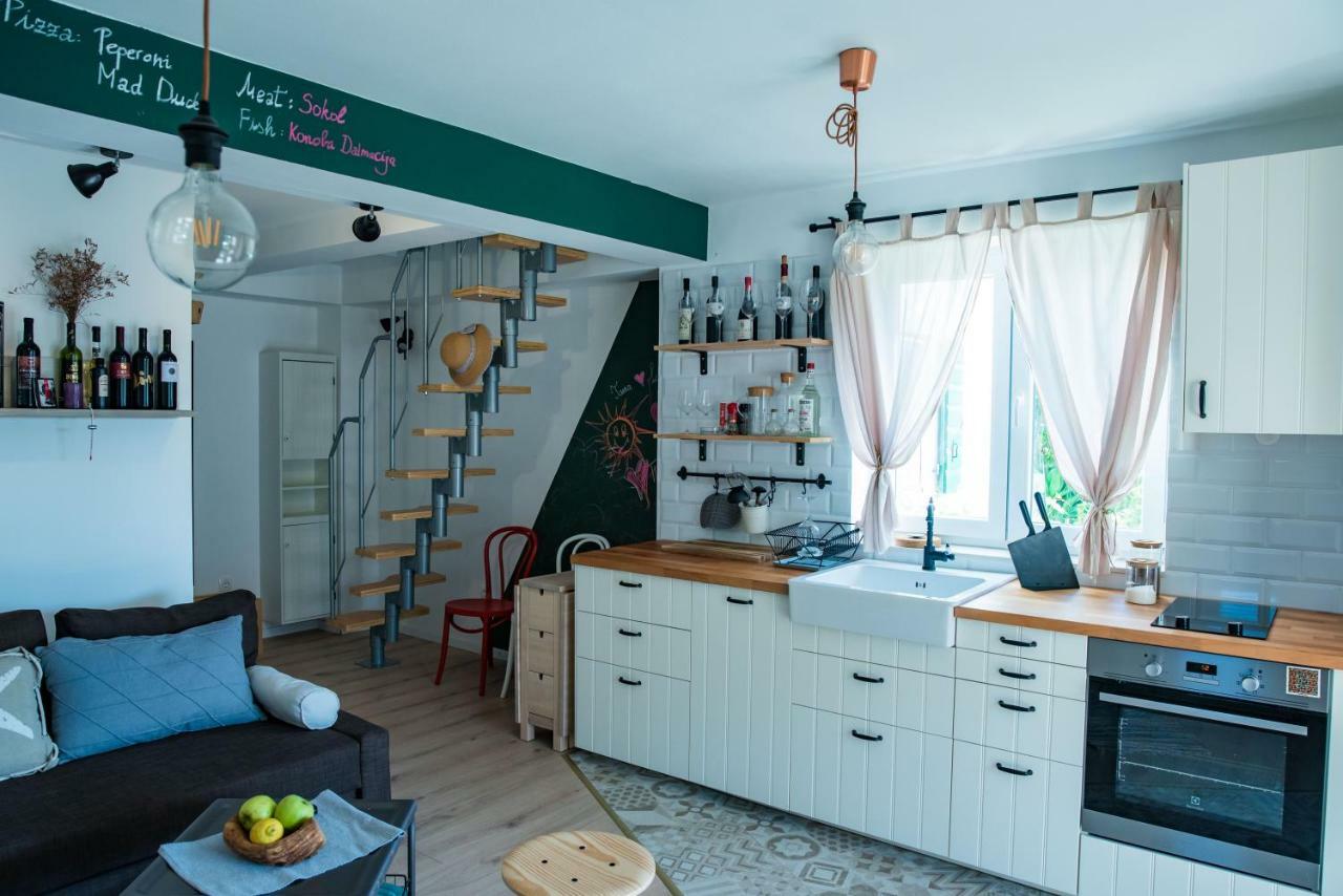 Summer House Mulac Nin Extérieur photo